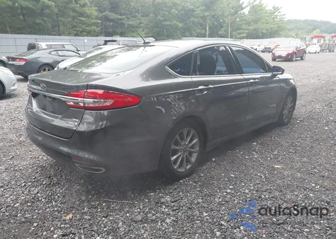 2017 Ford Fusion Hybrid Se z USA, uszkodzony, nr VIN 3FA6P0LU3HR238169